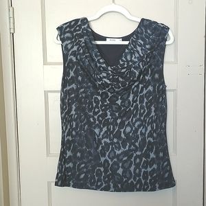 3/$30💜 EUC Ricki's Size M Sleeveless Leopard Print Top